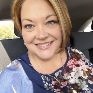 Meet your Posher, Holly